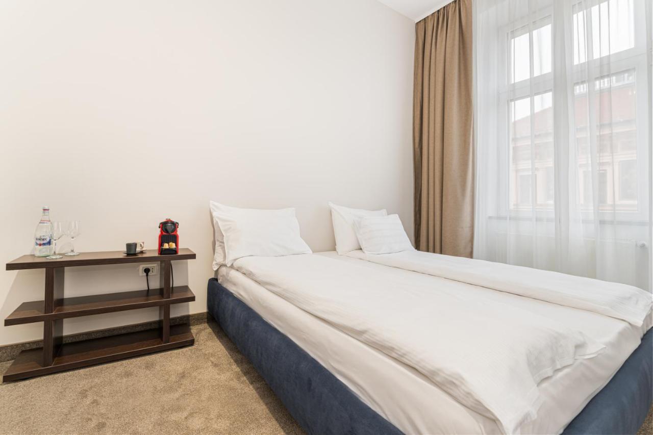 Palazzo Brasov Apartment Ngoại thất bức ảnh